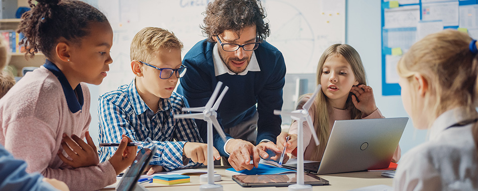 Bild zu Physiklehrer (m/w/d)